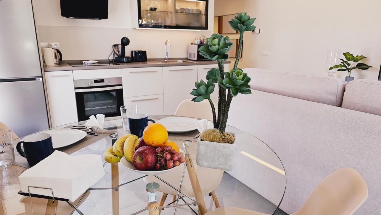 Nogalera Quintessence Apartment With Private Parking By Namaste Elite Torremolinos Extérieur photo