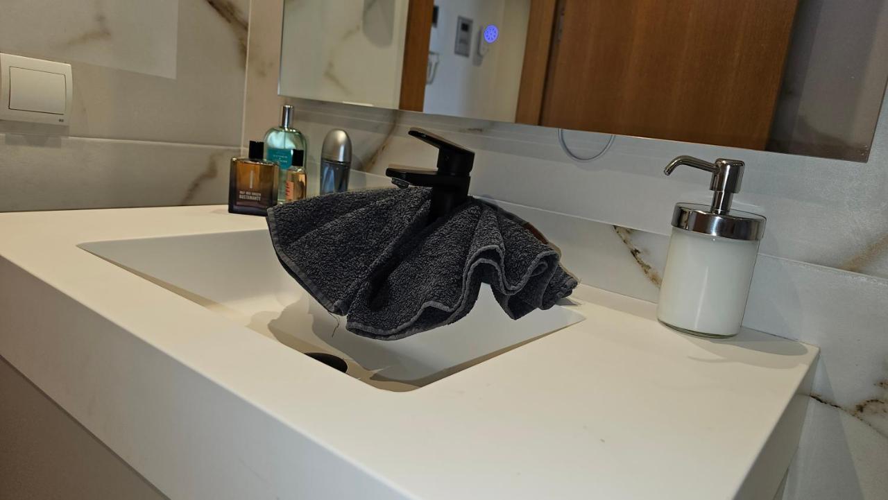 Nogalera Quintessence Apartment With Private Parking By Namaste Elite Torremolinos Extérieur photo